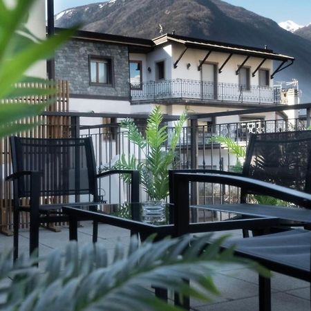 Ambra Appartement Tirano Buitenkant foto