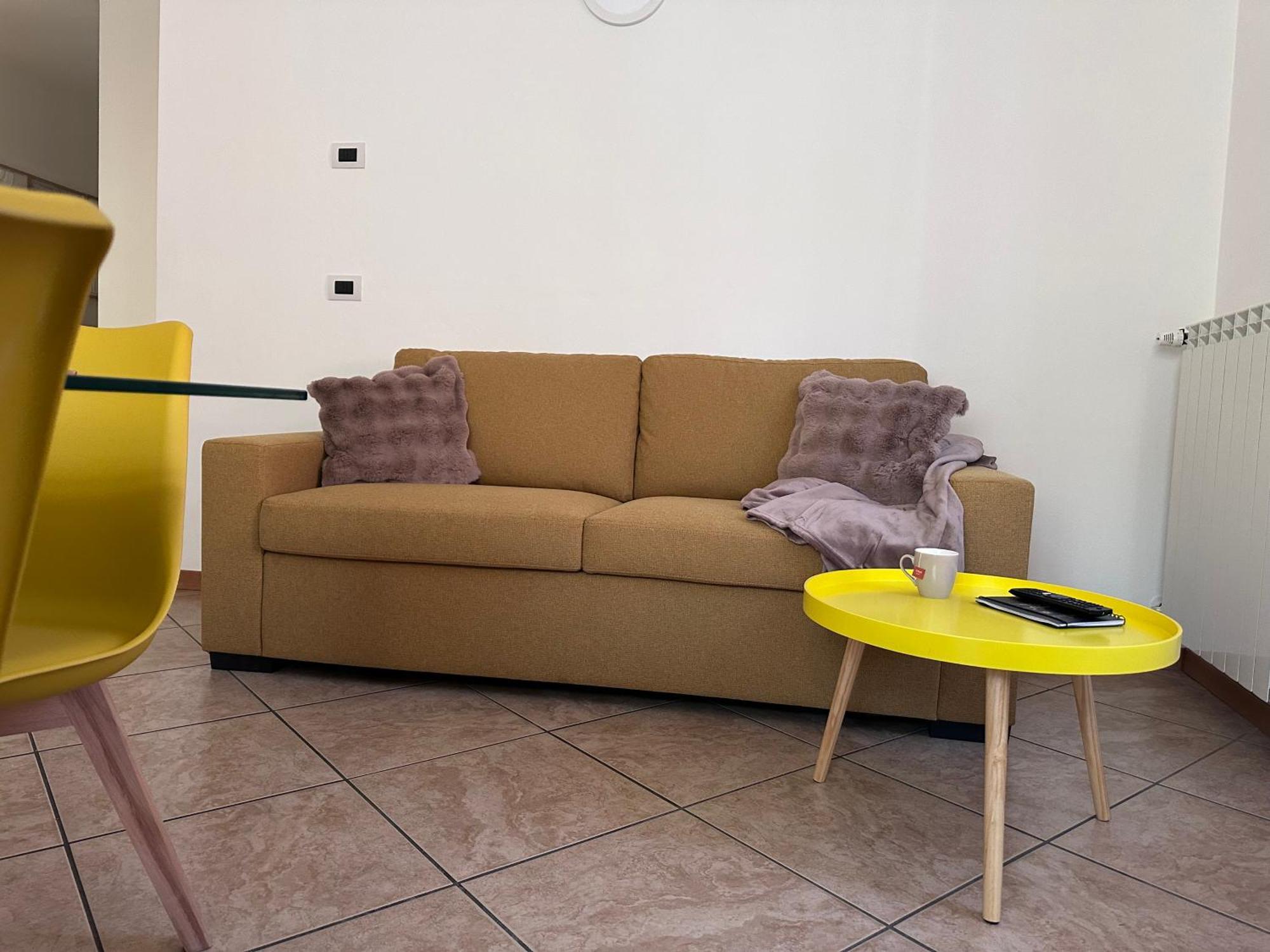 Ambra Appartement Tirano Buitenkant foto
